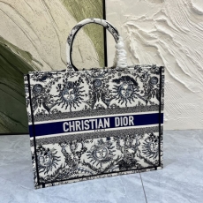 Christian Dior Shopping Bags